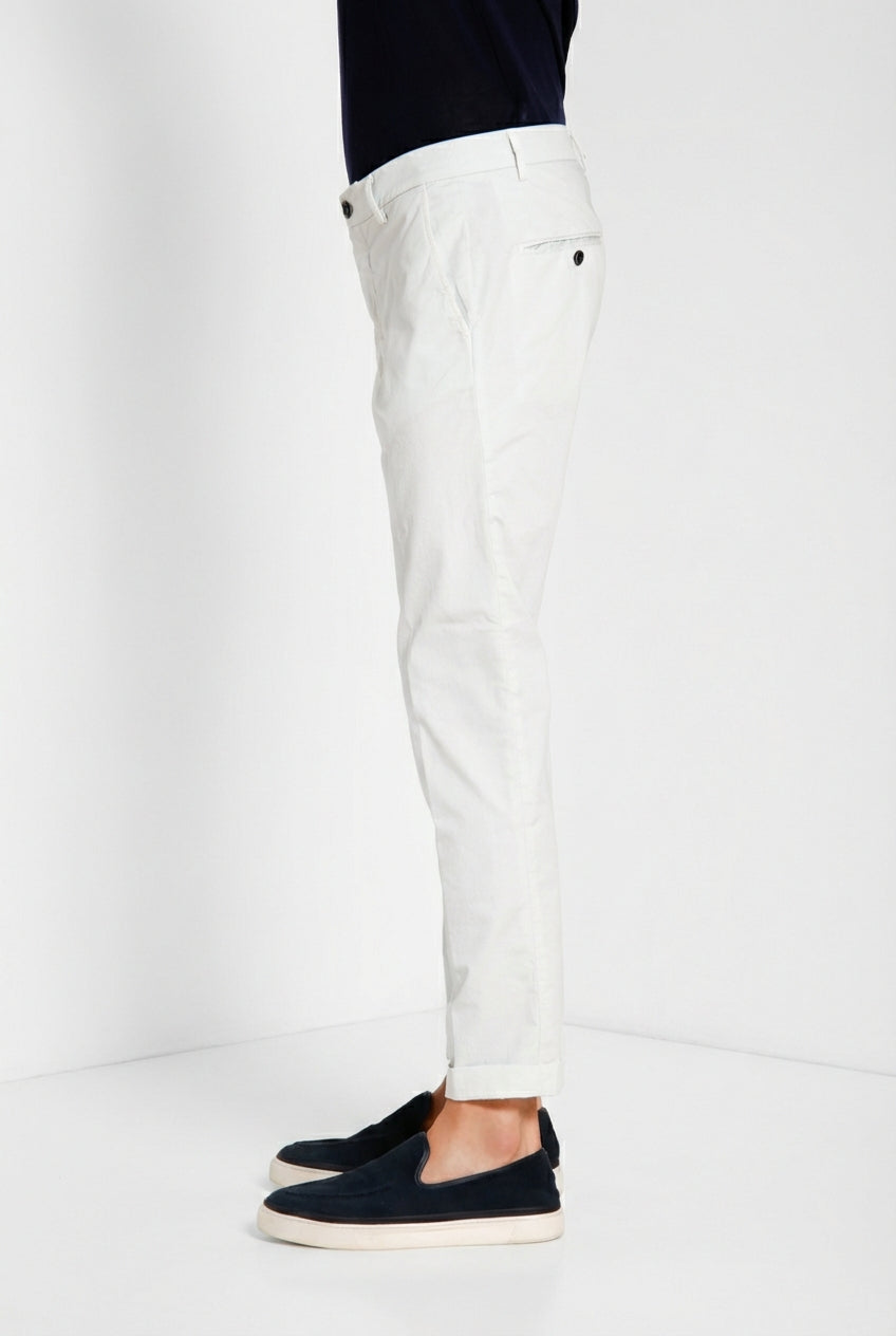 Milano pantalon chino homme en gabardine stretch extra slim fit ①