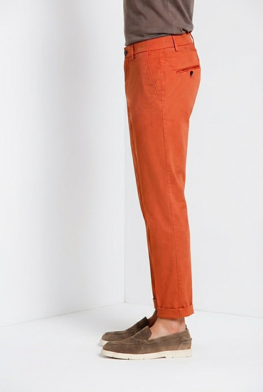 Milano pantalon chino homme en gabardine stretch extra slim fit ①