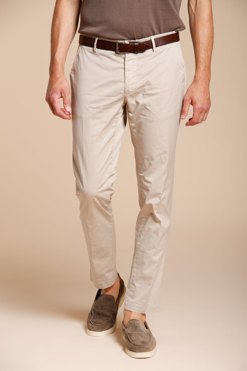 Milano pantalon chino homme en gabardine stretch extra slim fit ①