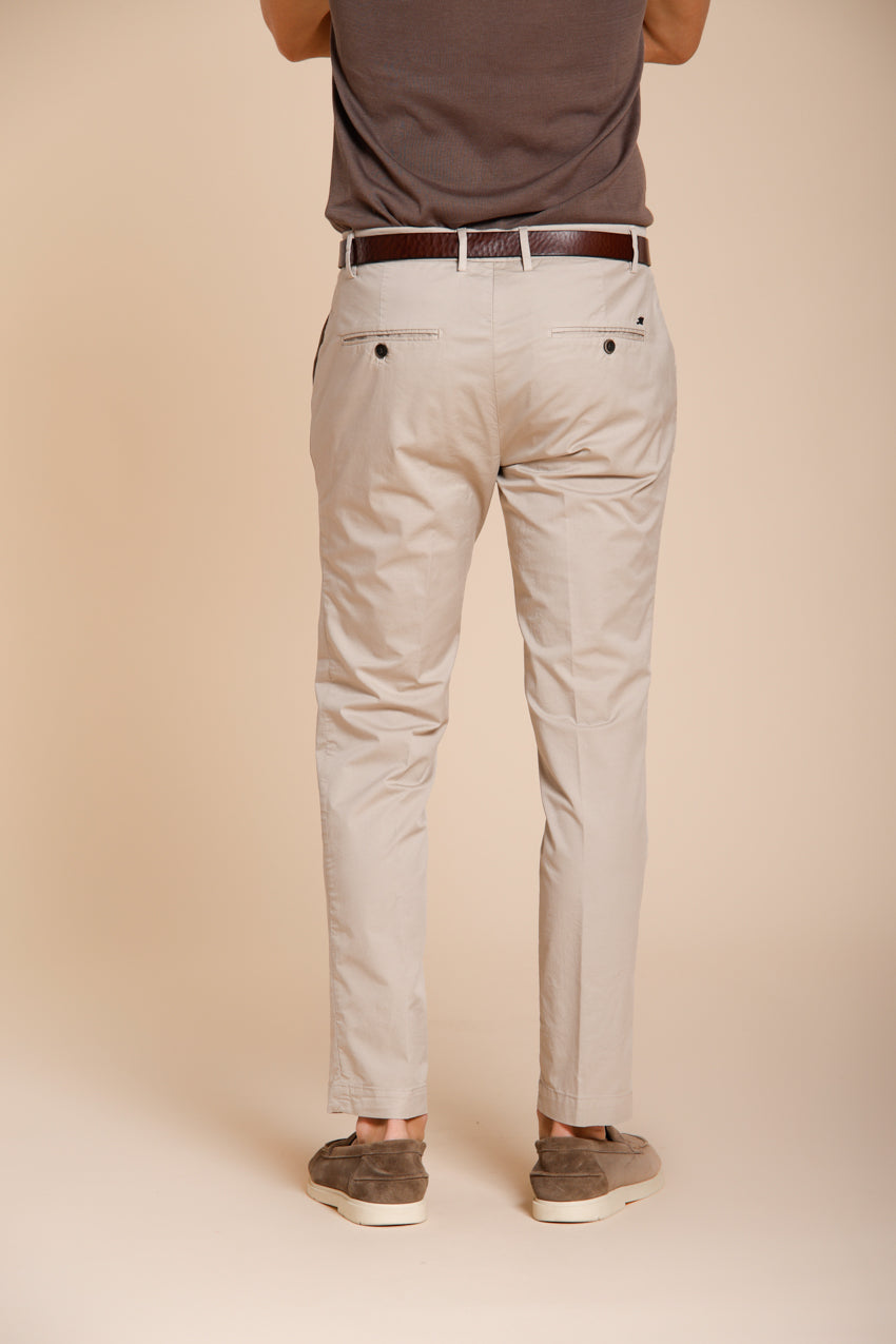Milano pantalon chino homme en gabardine stretch extra slim fit ①