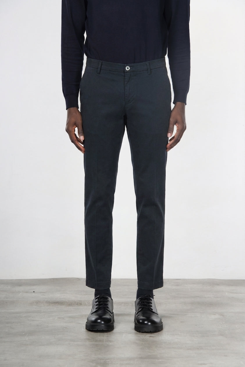 Milano chino pants for men in stretch gabardine, extra slim fit ①