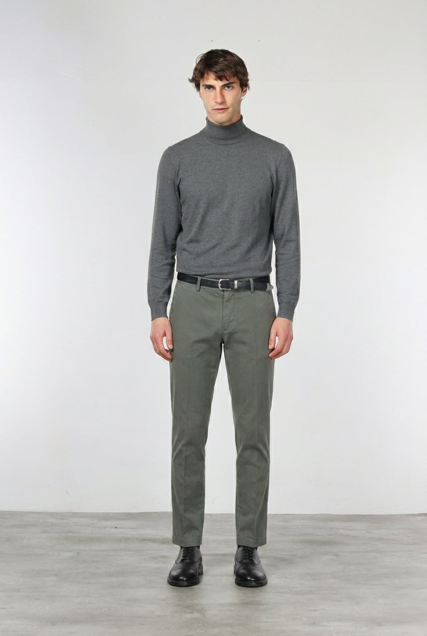 Milano pantalone chino uomo in gabardina stretch extra slim fit ①