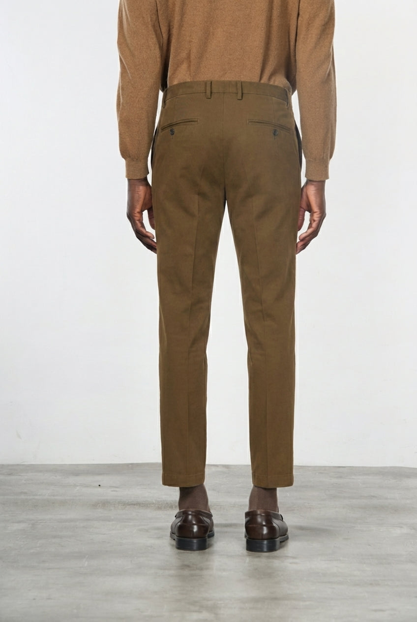 Milano pantalone chino uomo in gabardina stretch extra slim fit ①
