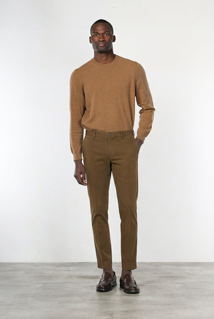 Milano pantalone chino uomo in gabardina stretch extra slim fit ①