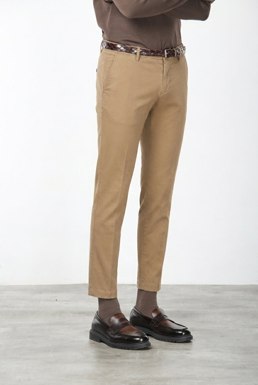 Milano chino pants for men in stretch gabardine, extra slim fit ①
