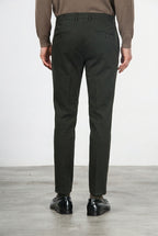 Milano pantalone chino uomo in gabardina stretch extra slim fit ①