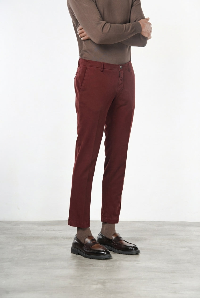 Milano Chinohose Herren in Stretch-Gabardine, Extra Slim Fit ①
