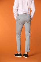 Milano Essential pantalone chino uomo in twill di cotone pima stretch extra slim fit