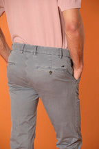 Milano Essential pantalone chino uomo in twill di cotone pima stretch extra slim fit