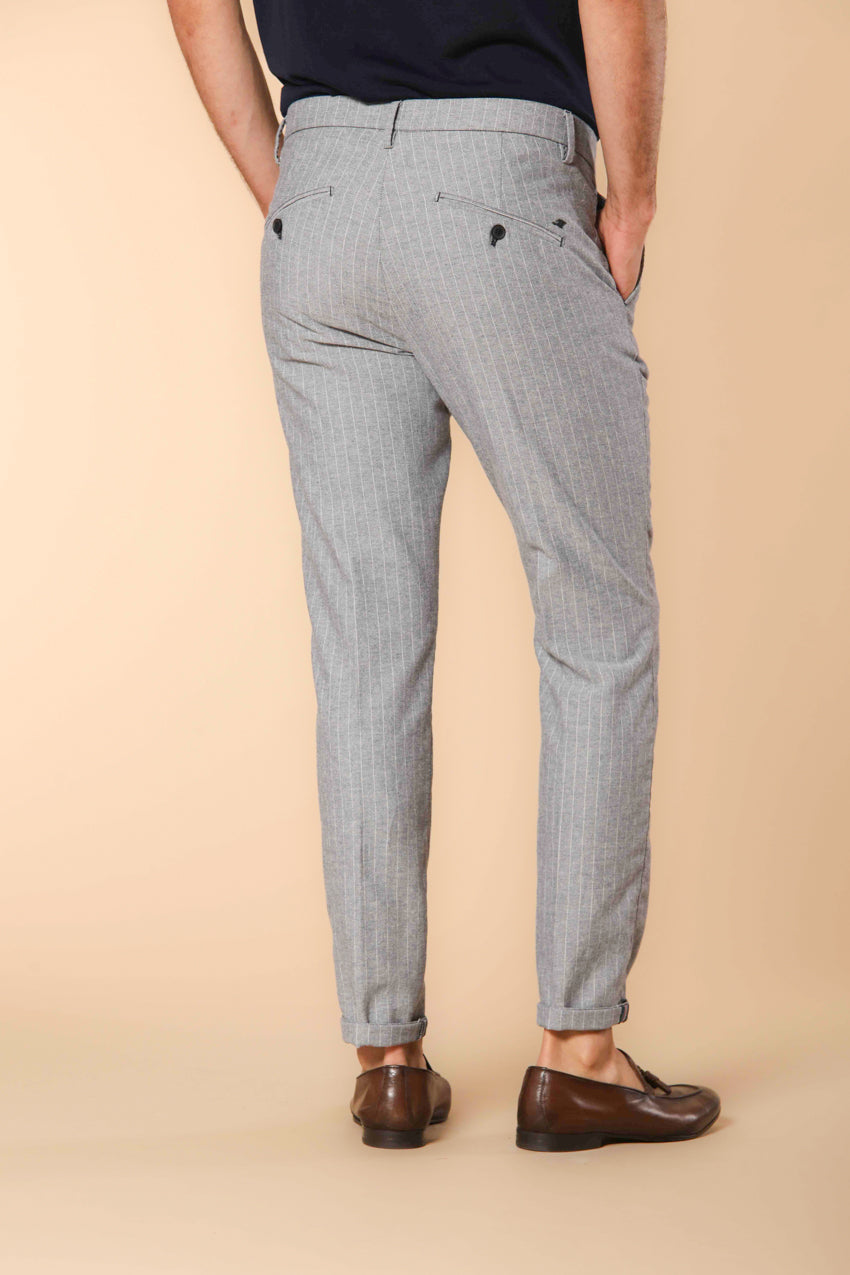 Osaka pantalón chino hombre a rayas carrot fit
