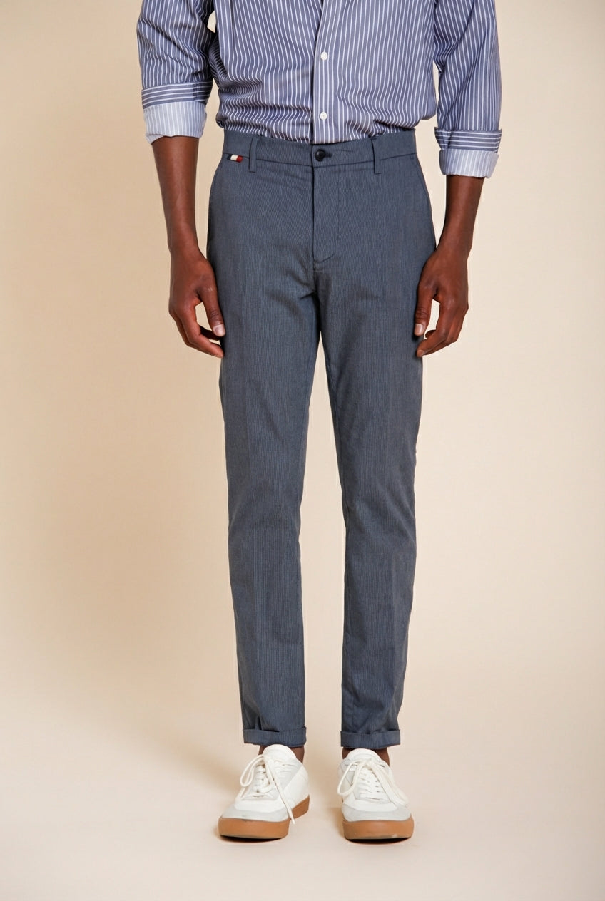 Osaka pantalone chino uomo in gessato fine carrot fit