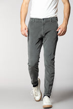Osaka men's chino pants in 500 wale corduroy carrot fit