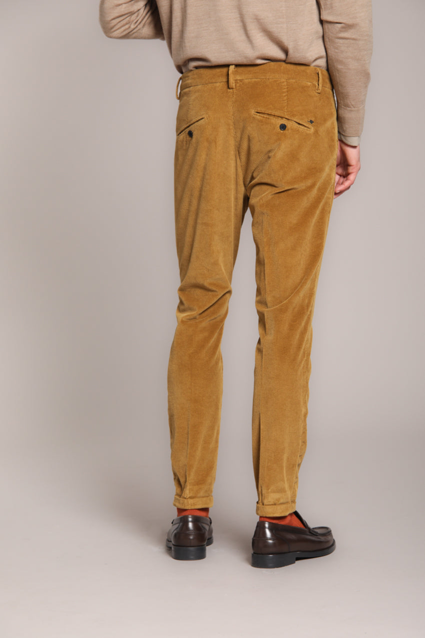 Foto 5 Osaka pantalone chino uomo in velluto 500 righe carrot fit