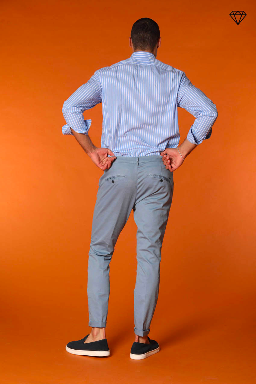 Osaka pantalón chino hombre en algodón y tencel carrot fit ①