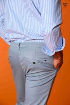 Osaka pantalon chino homme coton et tencel carrot fit ①