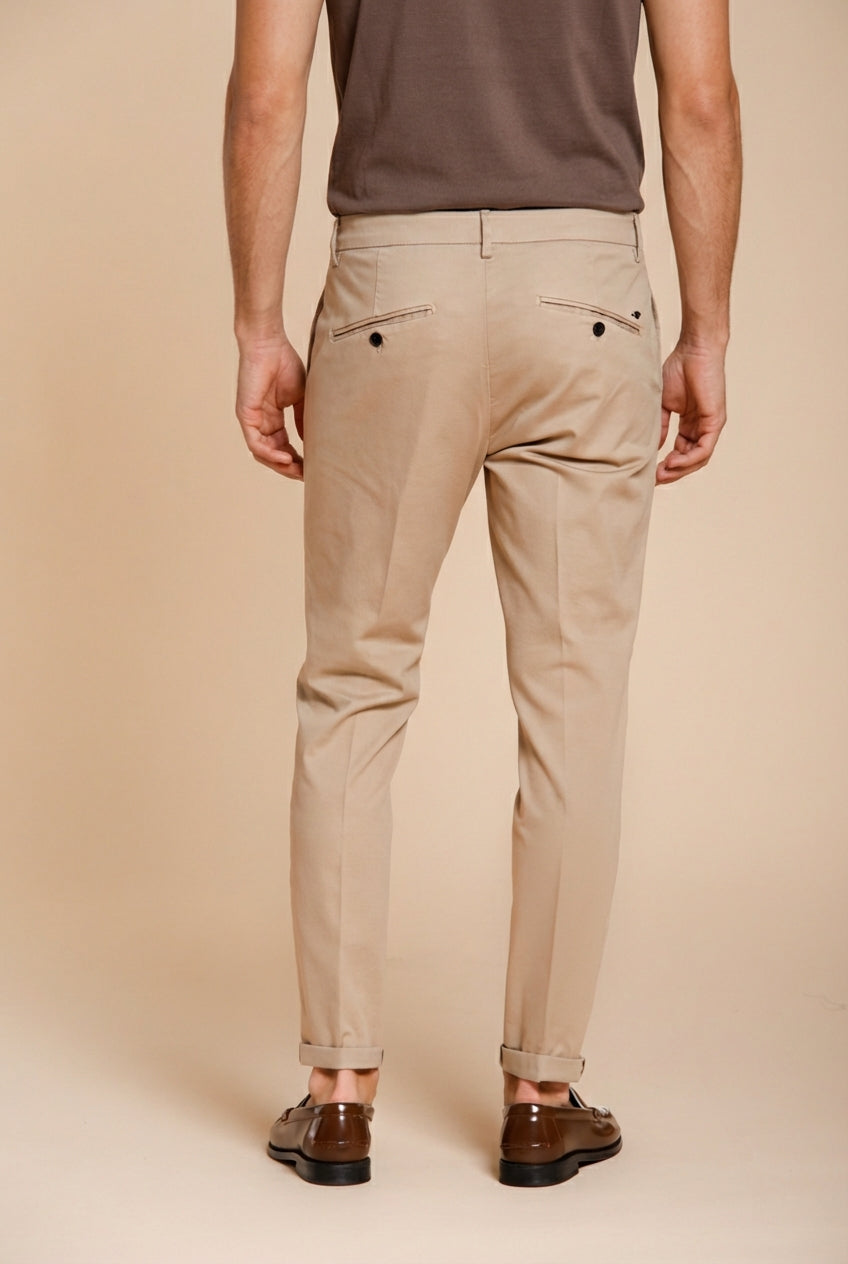 Osaka pantalón chino hombre en tricotina fina de algodón y lyocell carrot fit