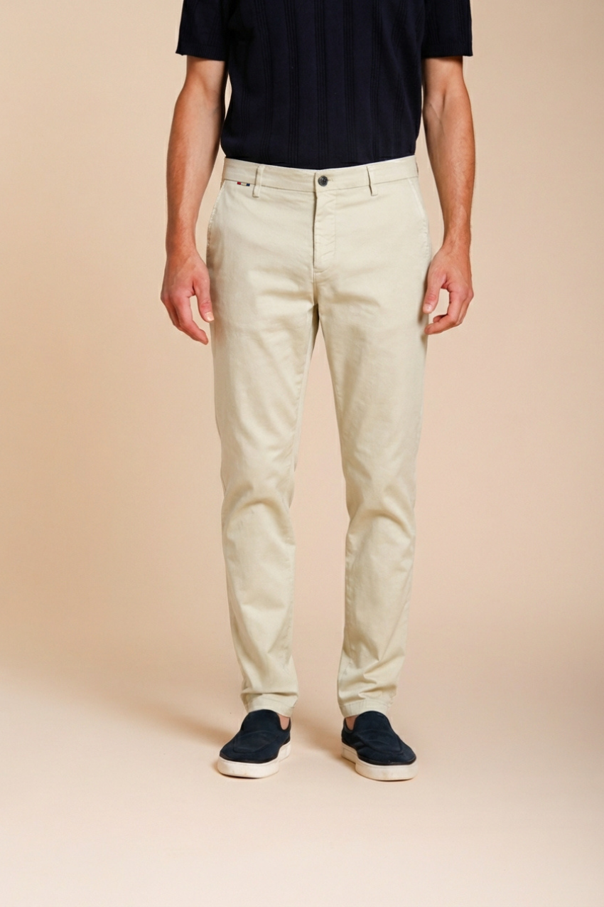 Osaka pantalón chino hombre en tricotina fina de algodón y lyocell carrot fit