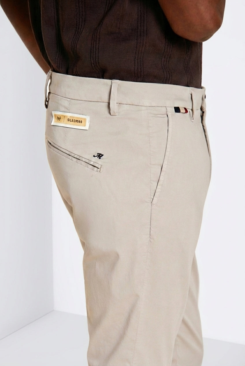 Osaka 1 Pinces pantalón chino hombre en raso de algodón y seda carrot fit ①