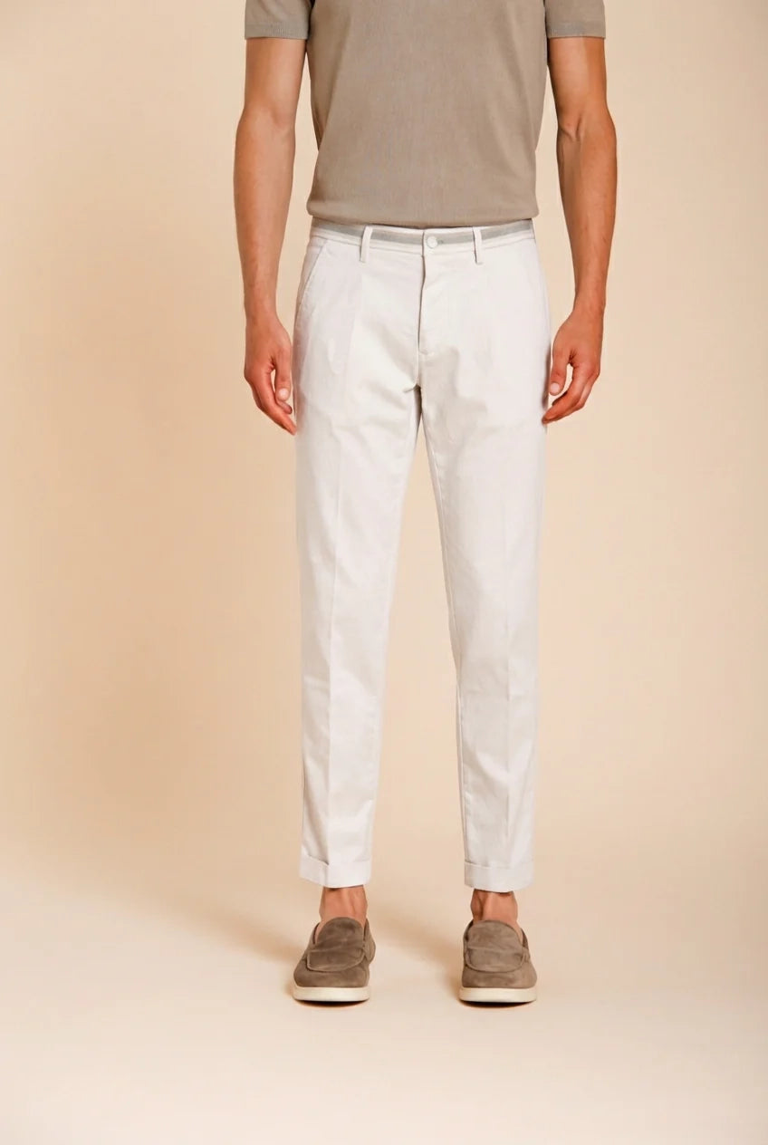 Torino Summer pantalon chino homme en twill de coton et lyocell slim fit
