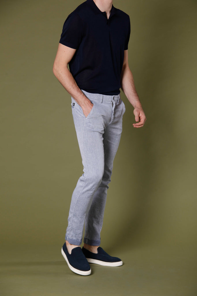 Immagine 3 di pantalone chino uomo in twill di lino e cotone bianco modello Torino Style di Mason's