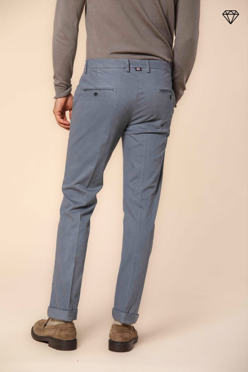 Torino pantalon chino homme en gabardine coupe slim ①.