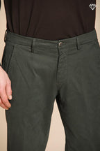 Foto 2 Torino pantalone chino uomo in gabardina slim fit ①