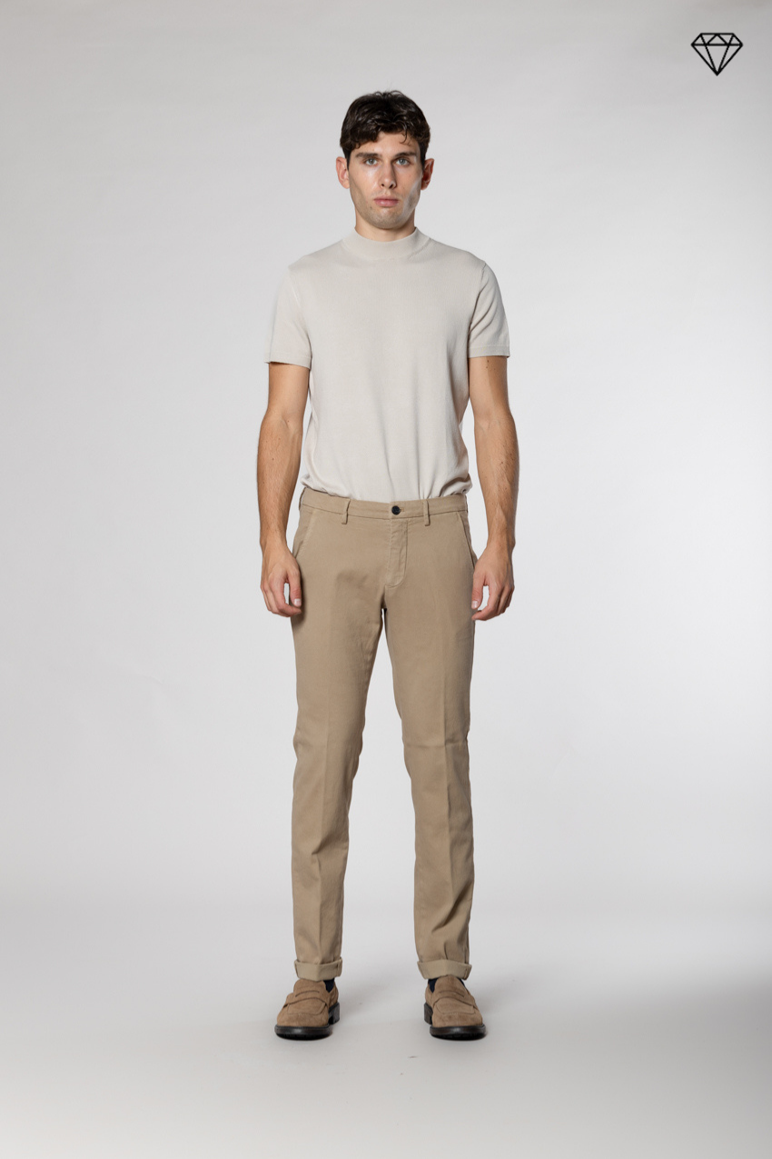 Torino pantalon chino homme en coton cachemire slim fit ①
