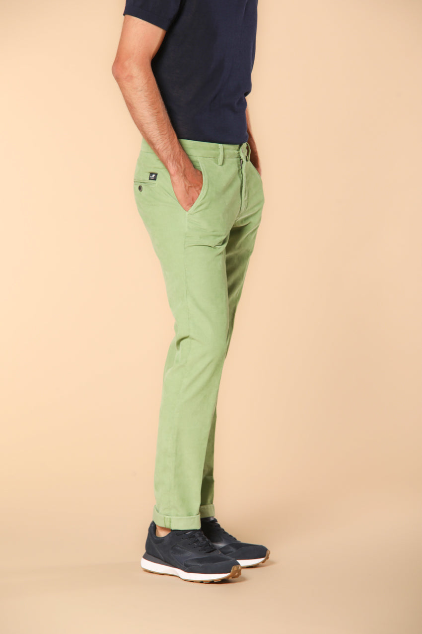 Torino pantalón chino hombre sartorial en terciopelo ligero slim fit