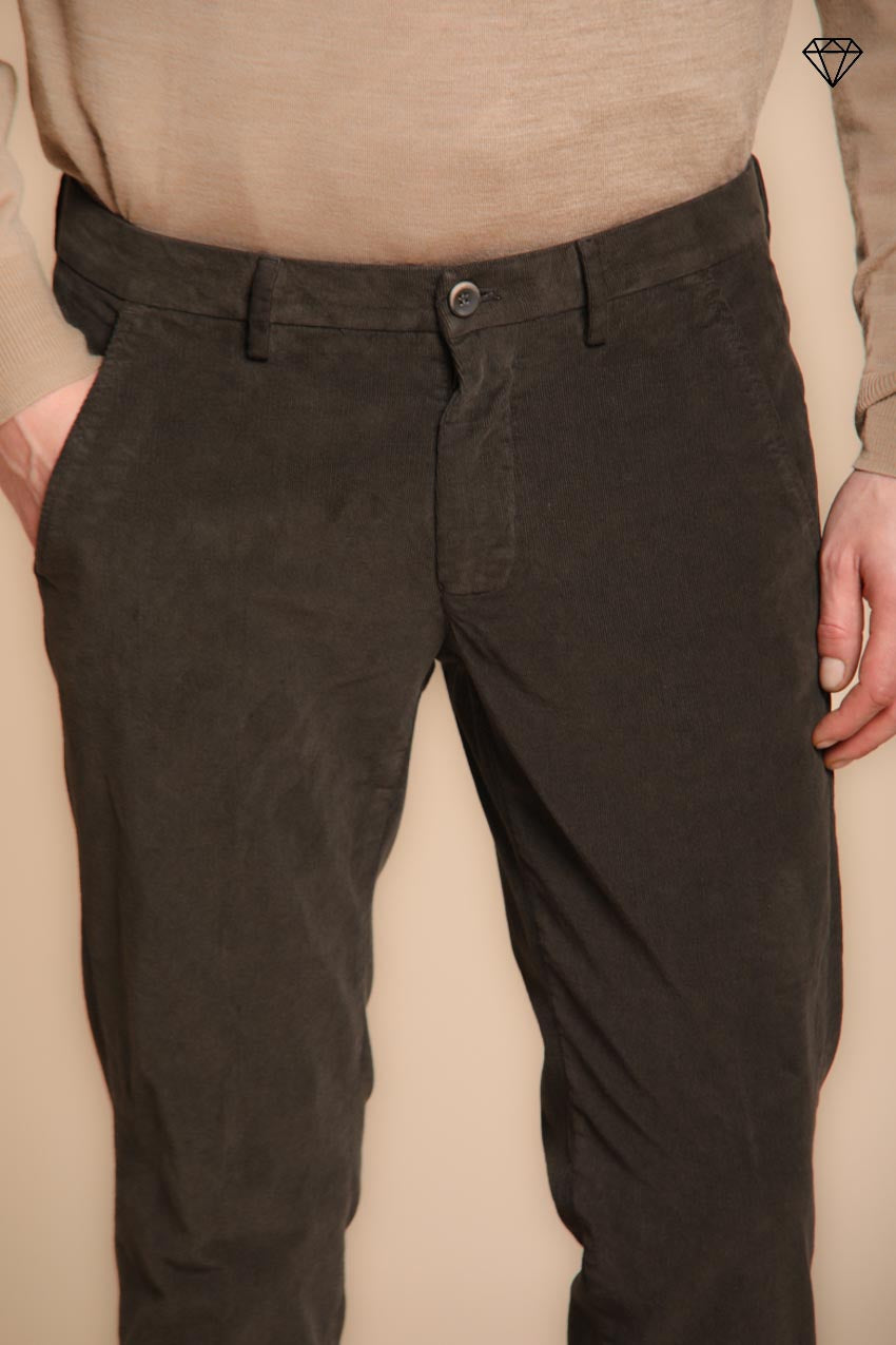 Torino men's chino pants in 1500 wale corduroy slim fit ①