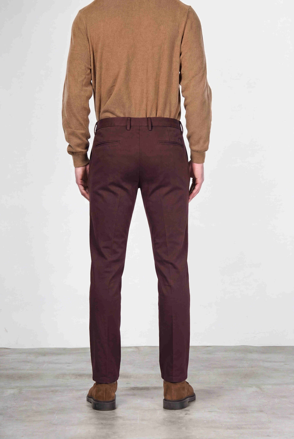 Torino Flex Chinohose für Herren aus Satin, Slim Fit ①