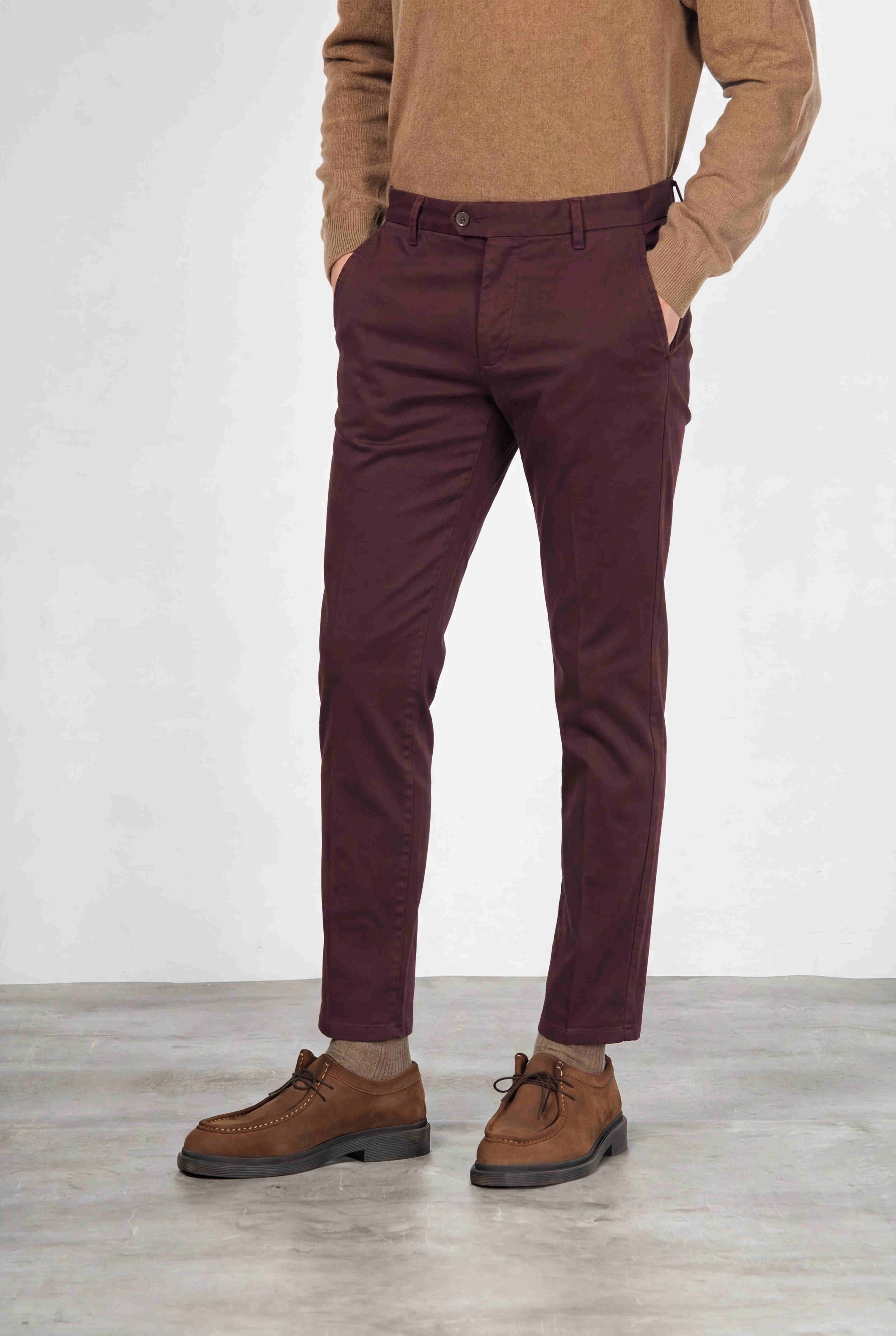 Torino Flex Chinohose für Herren aus Satin, Slim Fit ①