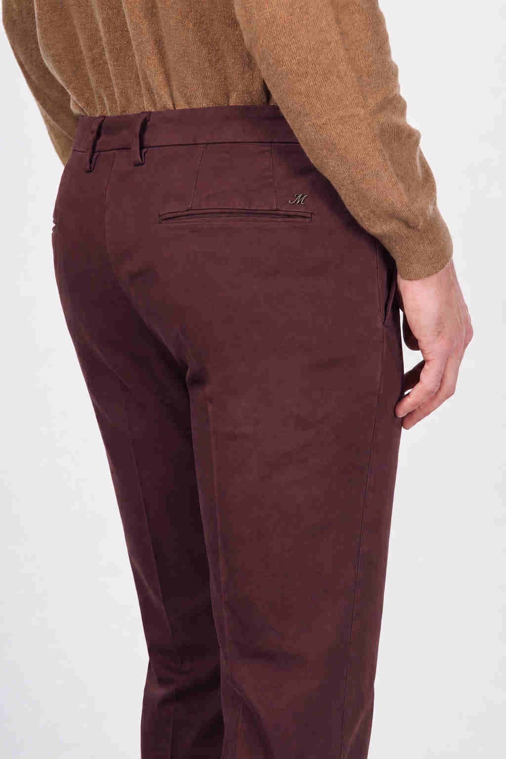 Torino Flex Chinohose für Herren aus Satin, Slim Fit ①