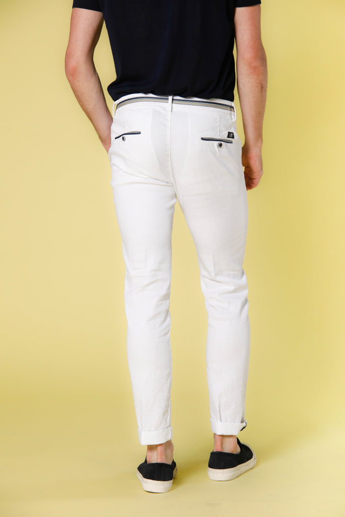 Immagine 4 di pantalone chino uomo in lino e cotone bianco con nastro modello Torino Oxford di Mason's