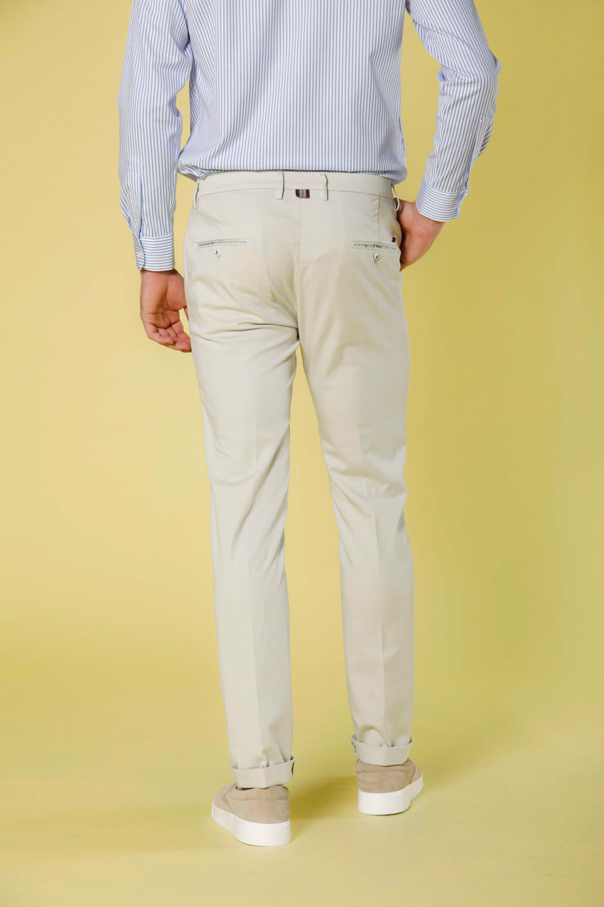 Image 4 de Mason's Torino Summer Color model pantalon chino pour homme en sergé de coton et tencel vert clair