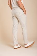 Torino Flex pantalón chino hombre en gabardina stretch slim fit ①