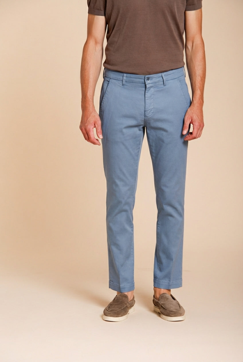 Torino Flex pantalón chino hombre en gabardina stretch slim fit ①