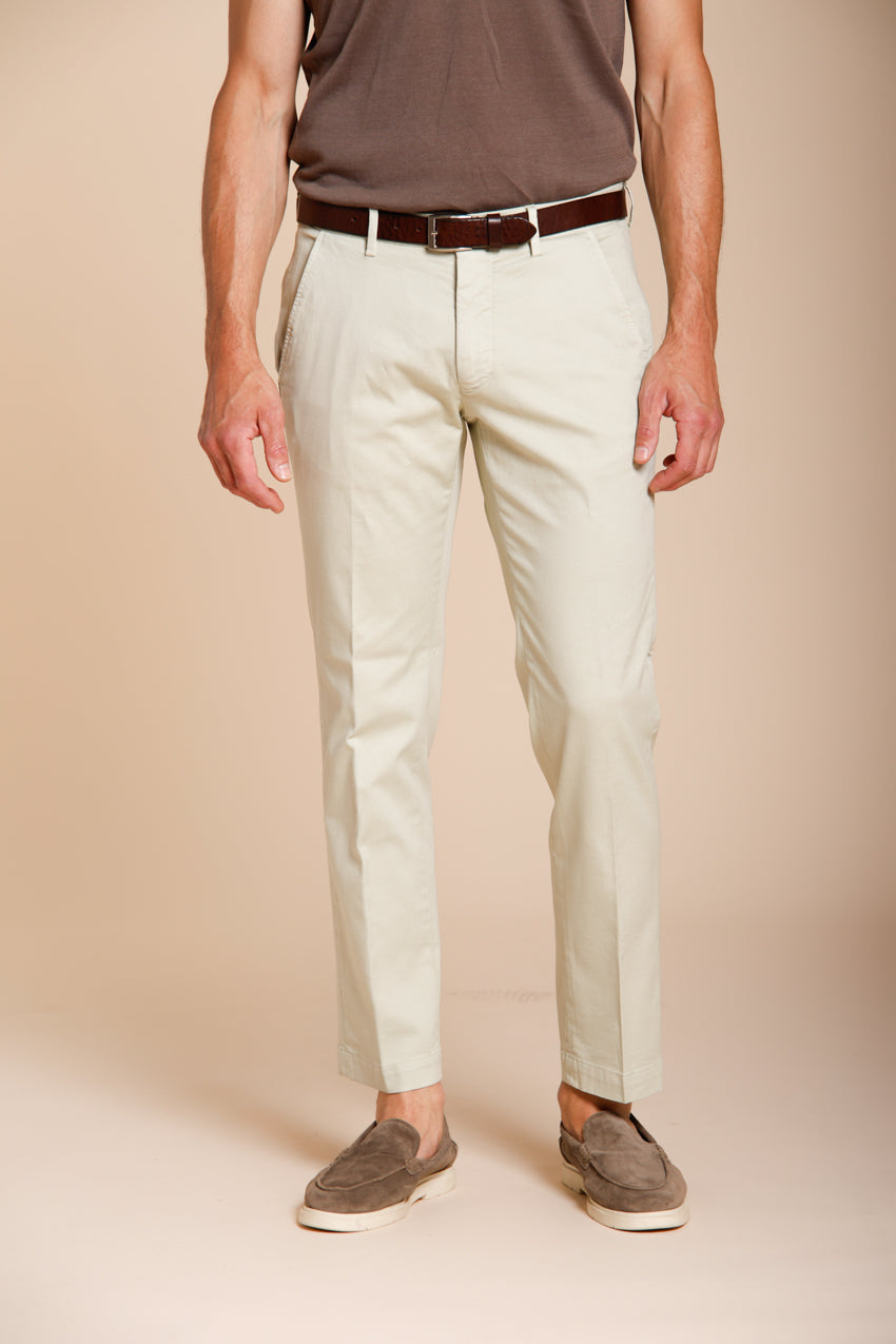 Torino Flex pantalon chino homme en gabardine stretch slim fit ①