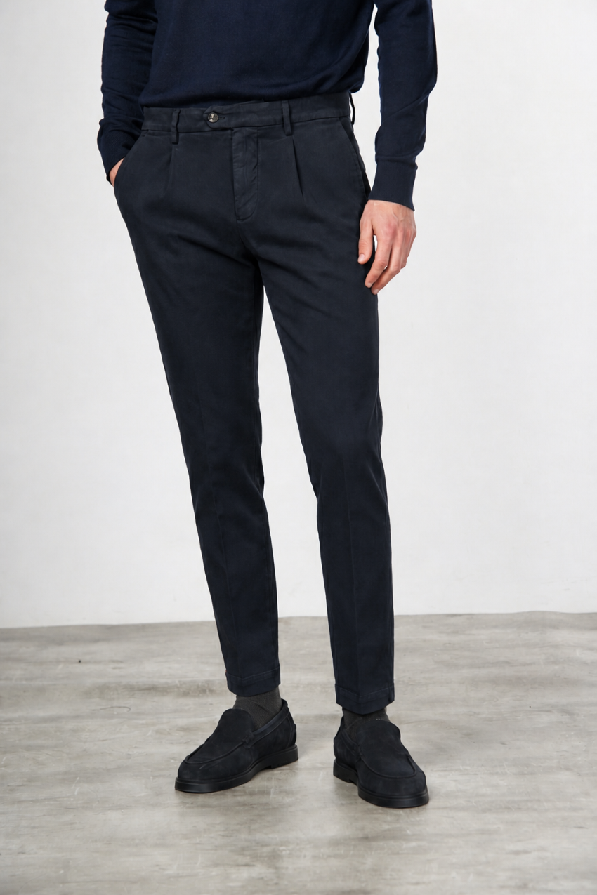 Torino 1 Pinces Flex men’s chino pants in cotton and cashmere twill with slim fit