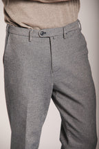 Foto 2 Boston pantalone chino uomo in cotone trama diagonale gessata relaxed fit