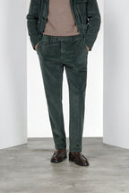 Paris pantalone chino uomo in velluto a costa larga carrot fit