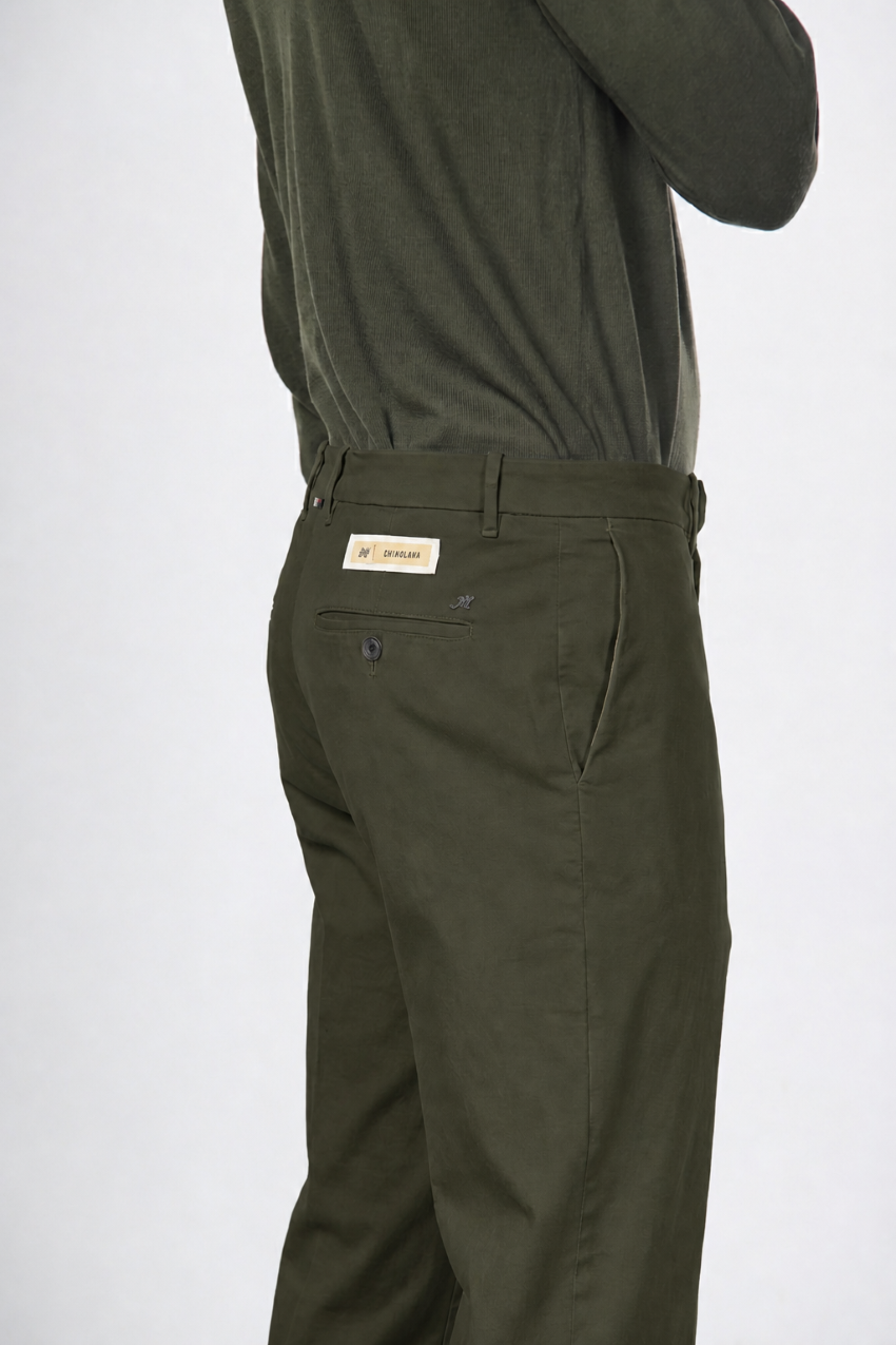 Paris men’s chino pants in cotton and wool gabardine with carrot fit