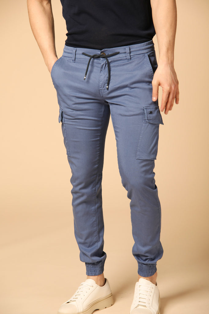 immagine 1 di pantalone cargo uomo modello Chile Elax indaco fit extra slim di Mason's