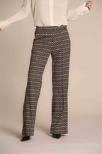 Foto 1 Easy Straight pantalone chino donna in jersey con fantasia geometrica straight fit