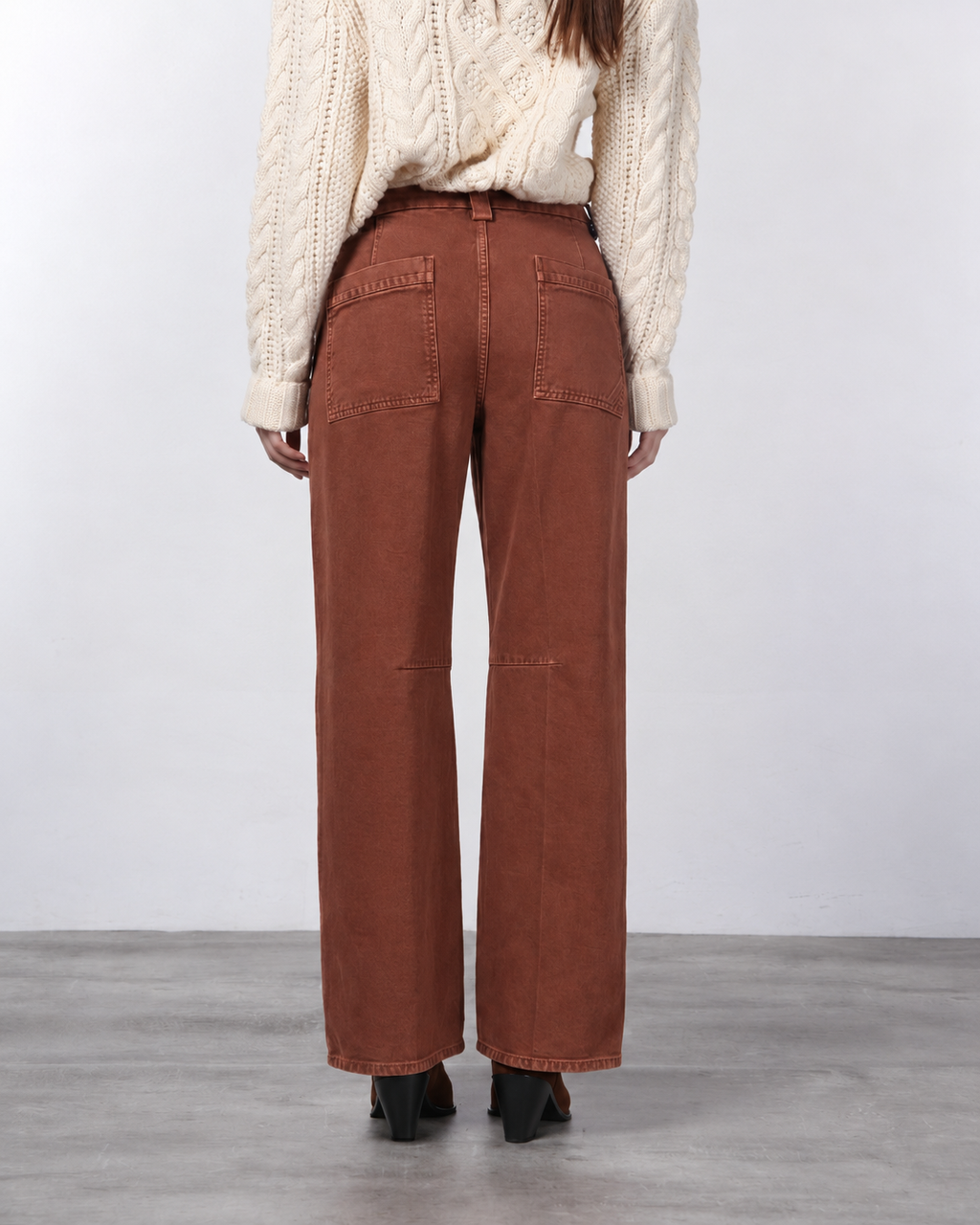 Violette pantalon chino femme en twill balloon fit ①
