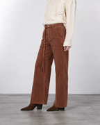 Violette pantalon chino femme en twill balloon fit ①
