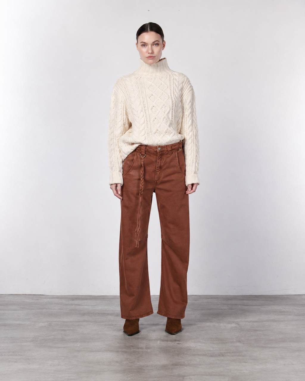 Violette pantalon chino femme en twill balloon fit ①
