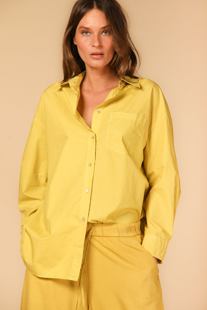 immagine 1 di camicia donna modello Lauren colore giallo fit over di Mason's
