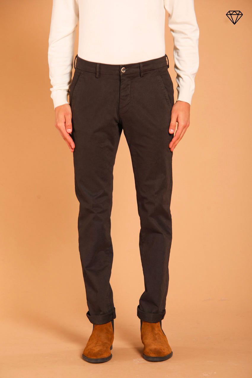 Torino men's chino pants in gabardine slim fit ①