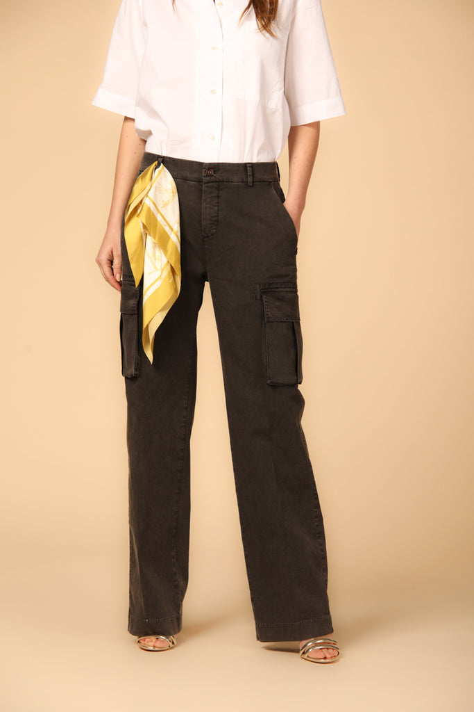 immagine 1 di pantalone cargo donna modello Victoria in nero fit straight di Mason's