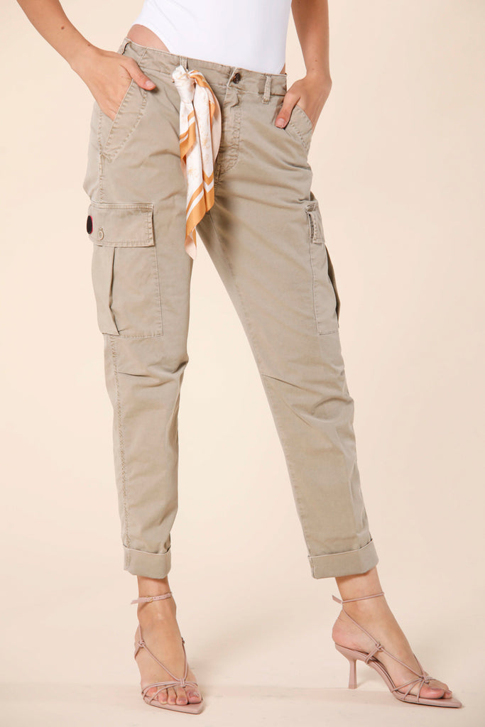 Immagine 1 di pantalone cargo donna in twill di cotone color corda incon washes modello Judy Archivio W di Mason's
